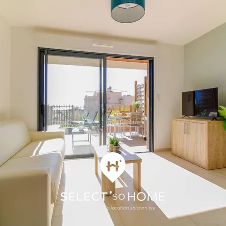 Appartement Select' - Avec Douche Extérieure Et Piscine - 180sud-e02 *